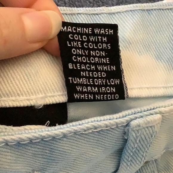 Wet Seal High Rise Relaxed Fit Jean (Junior) - Picture 14 of 14